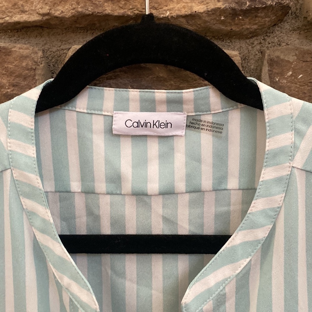 Calvin Klein mint green and white striped blouse. XL - Picture 8 of 10